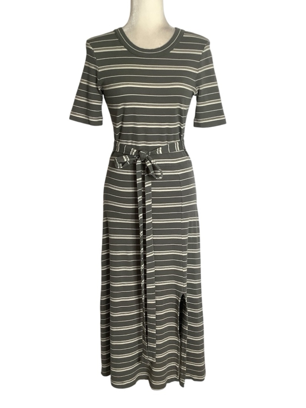Club Monaco Gray & White Striped Maxi Dress Size L